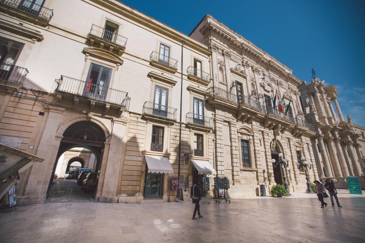 Апартаменты Piazza Duomo 1 Сиракузы Экстерьер фото